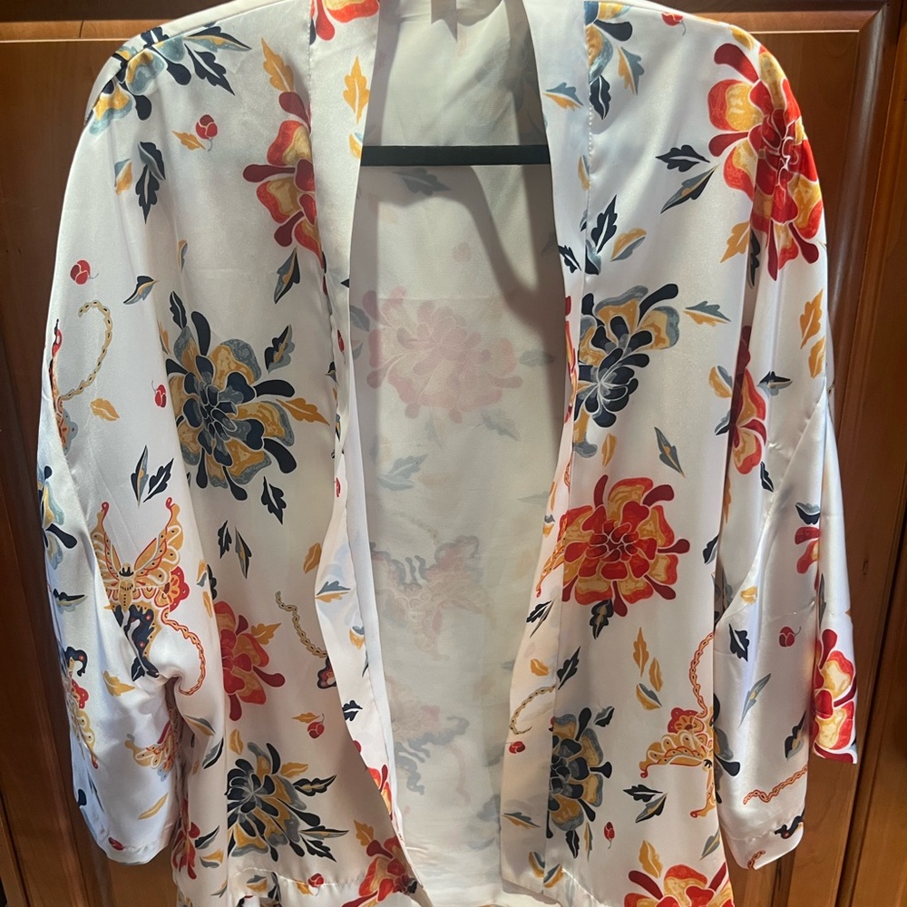 Violet & Claire Multicolor Floral Blazer